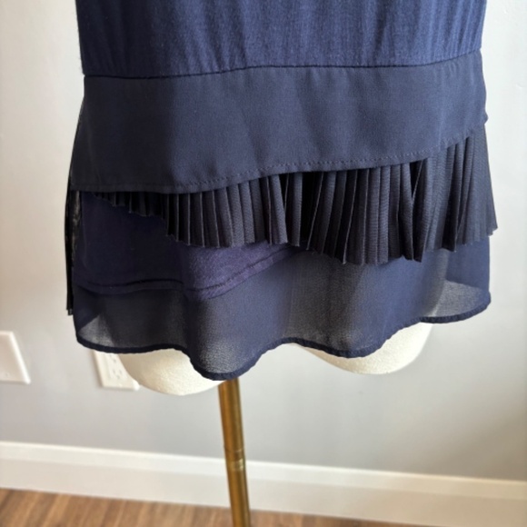 RW&CO. Navy Sleeveless Blouse - Picture 3 of 9